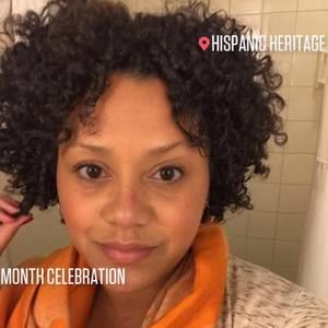 Meet your Posher, Elissa